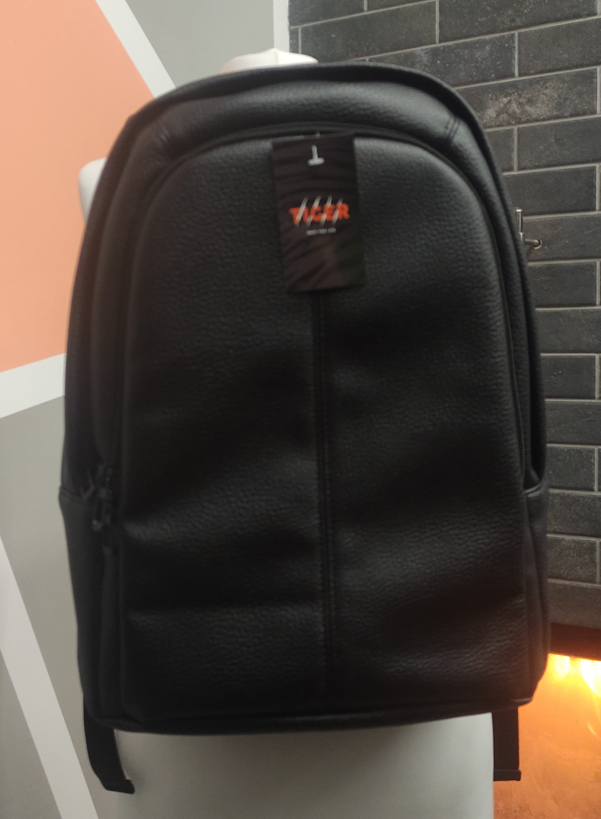 Міський рюкзак Tiger Prime Pearl Чорний текстурний-2